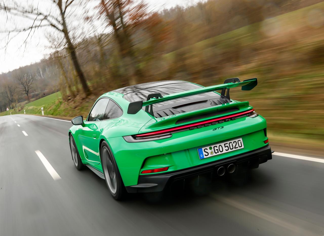 Porsche gt3 rs green 911 sale bright gtspirit car