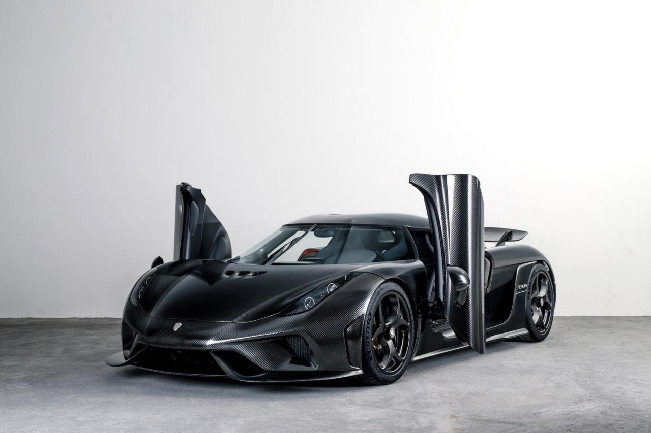 Full carbon koenigsegg