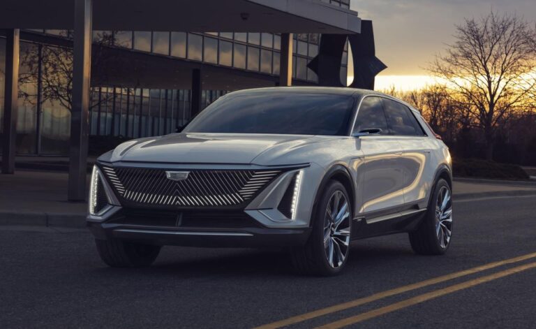 Cadillac suv 2024