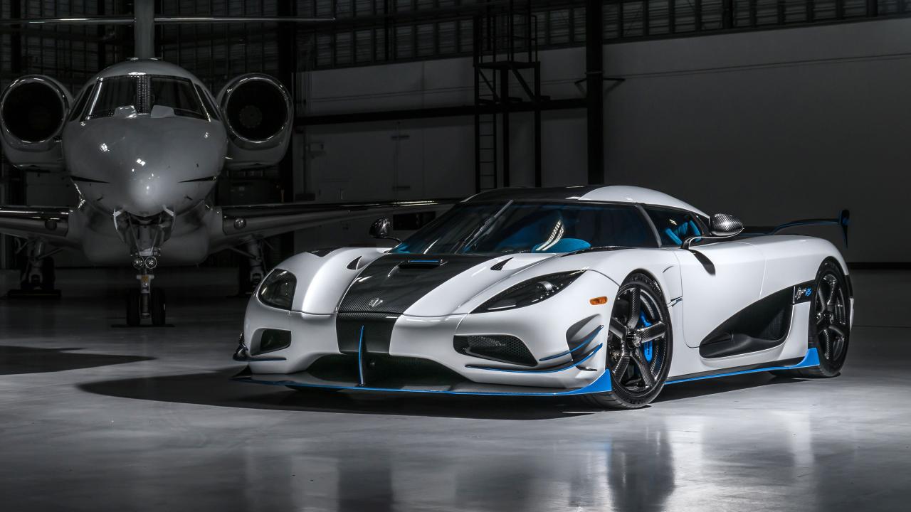 Agera koenigsegg phoenix carscoops ouro fastest detalhes procura dono